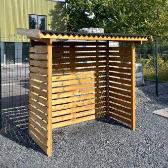 Abri bûches classique...