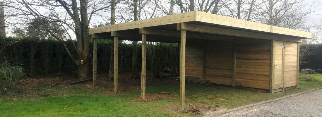 carport ouvert en bois